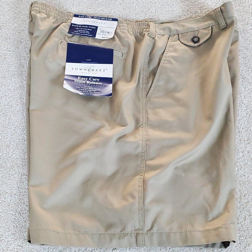 TownCraft Men's Chino Shorts Tan Size 44 Actually Measures 43 Elastic Back NWTGS